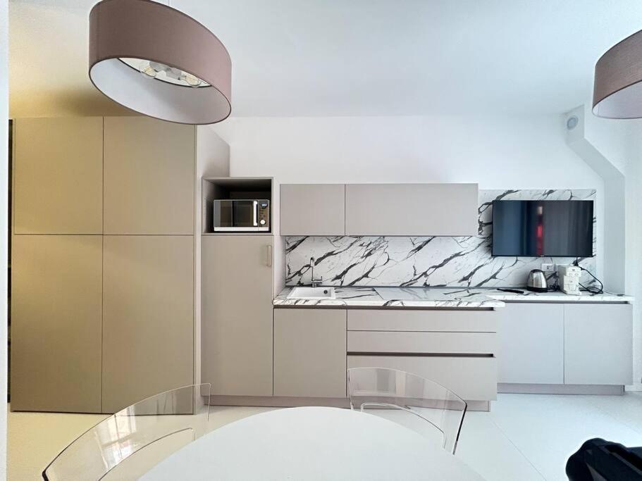 Homeby, Mascarella Patio Apartment Bologna Bagian luar foto