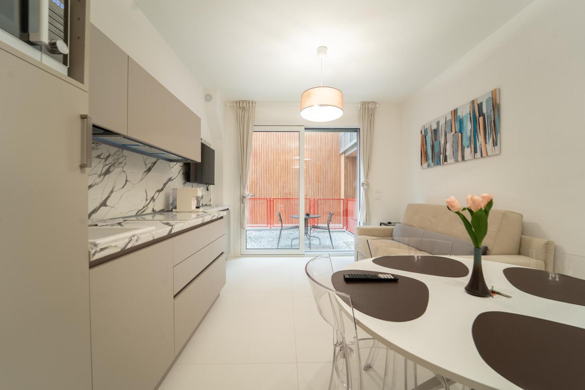 Homeby, Mascarella Patio Apartment Bologna Bagian luar foto