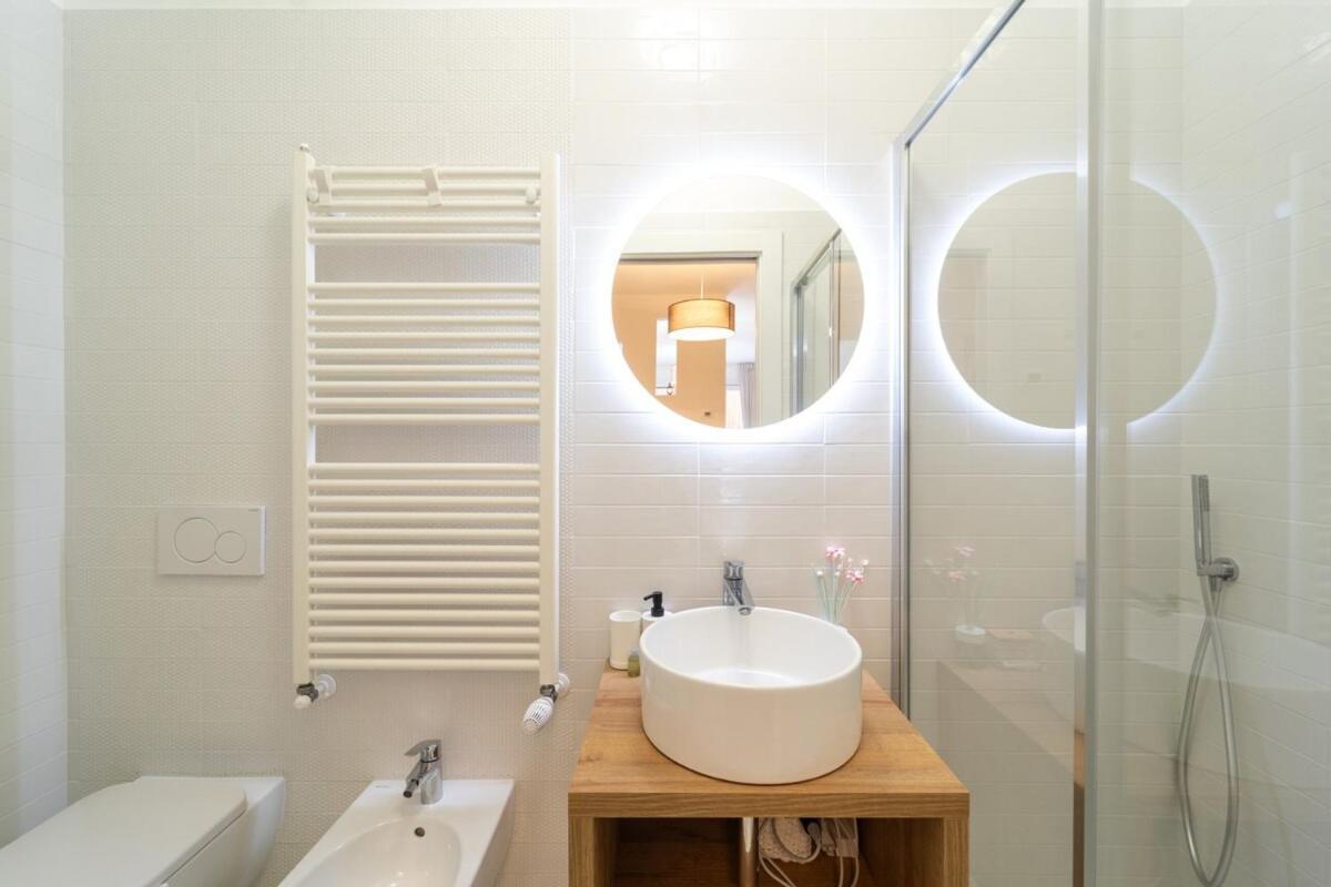 Homeby, Mascarella Patio Apartment Bologna Bagian luar foto